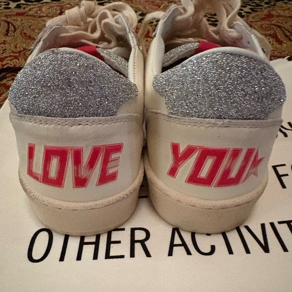 Authenticic golden goose crystal ball stars. Limited . Valentine’s Day !!